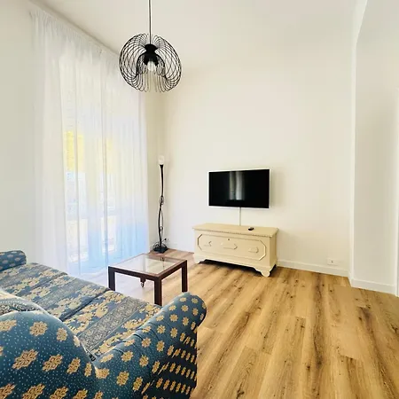 Tommy * Βιαρέτζιο